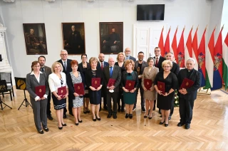 Elhivatott díjazottak 