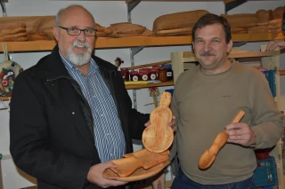  Egyedi, fából faragott termékek 